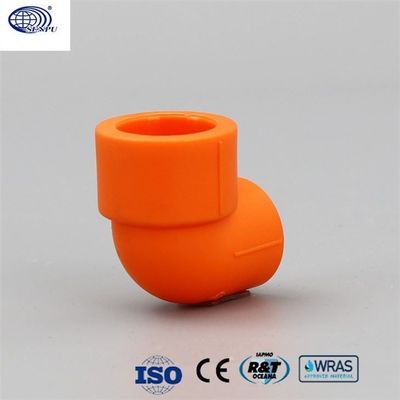 Compression en plastique orange de garnitures de tuyaux de PPR réduisant le coude 45 de tuyau 90 degrés